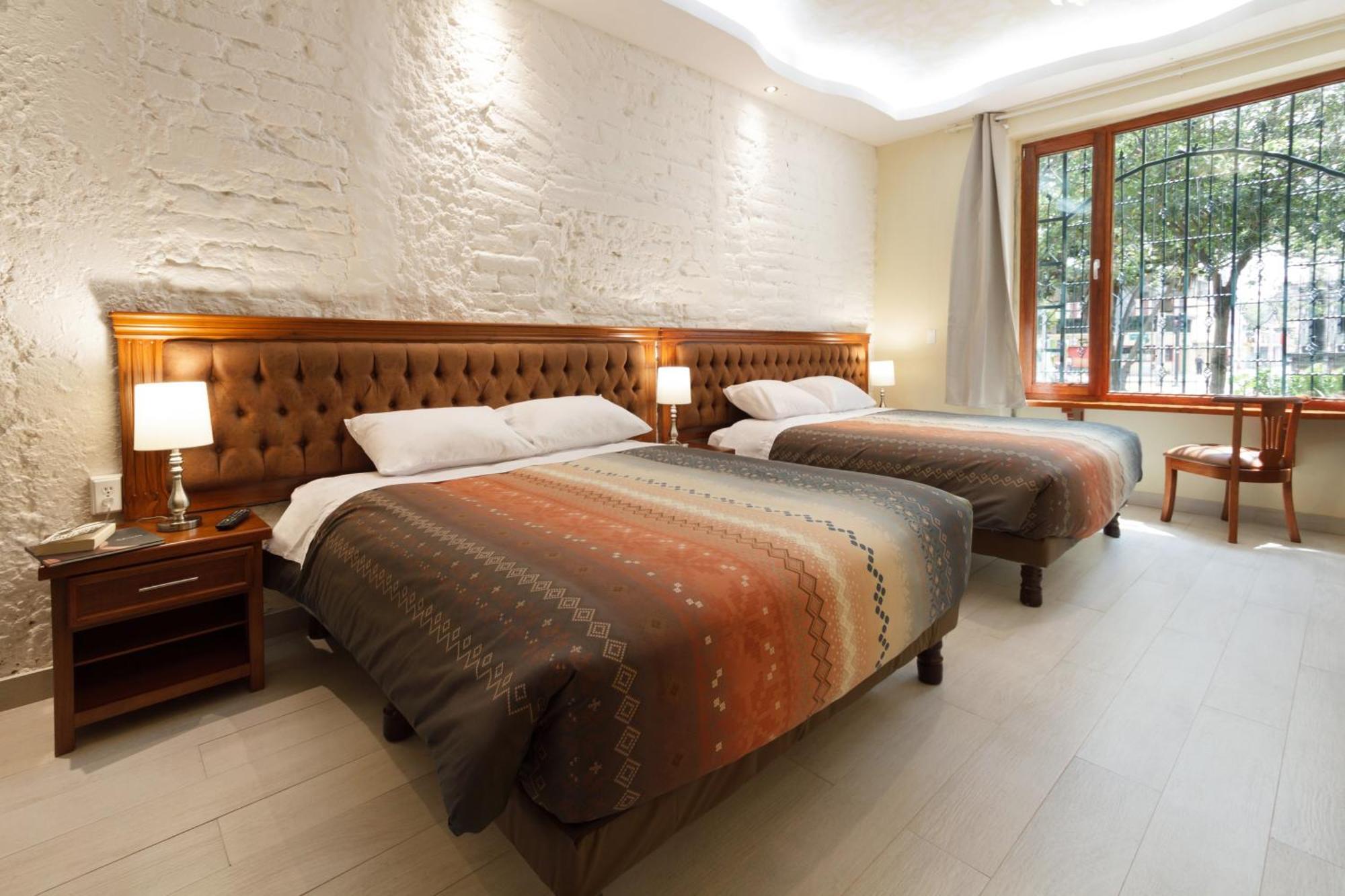Artplaza Hotel