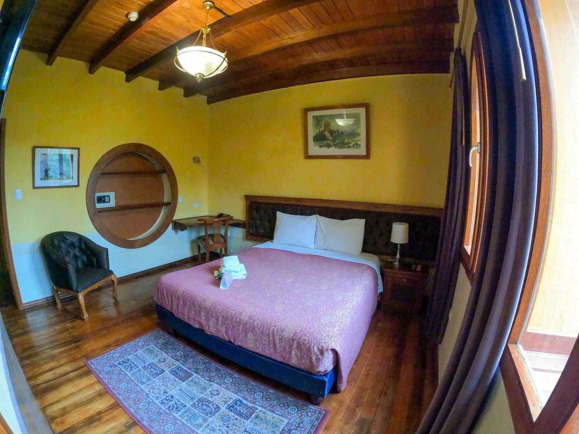 Artplaza Hotel