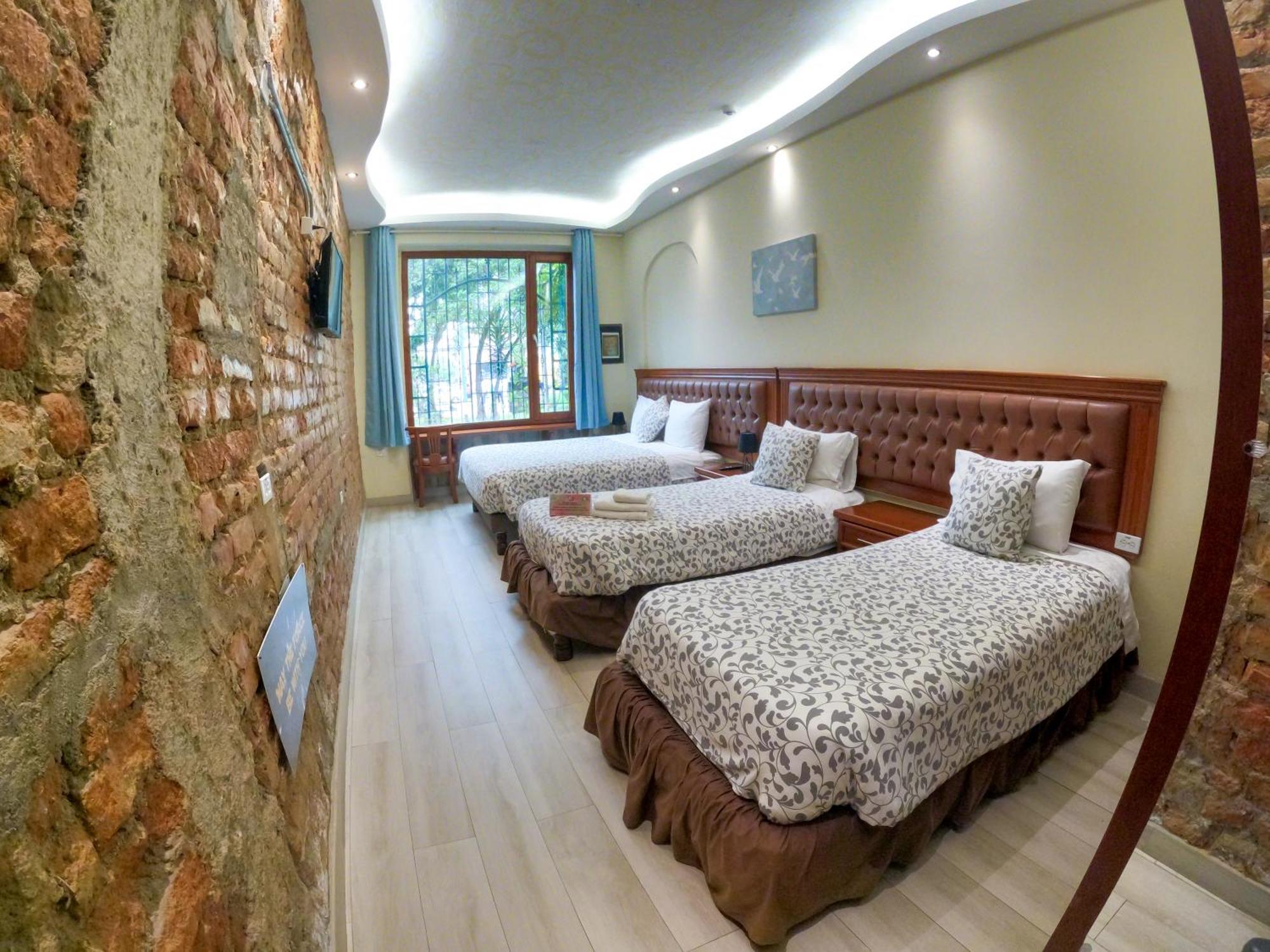 Hotel Artplaza