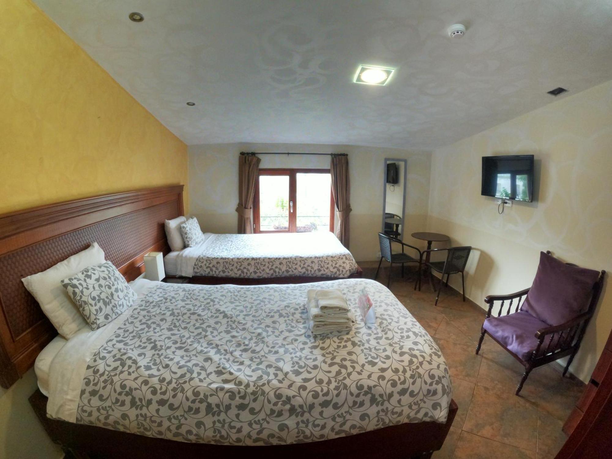 Artplaza Hotel