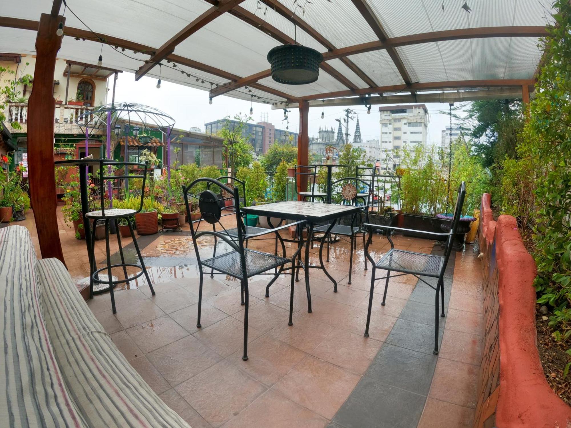 Artplaza 3* Quito