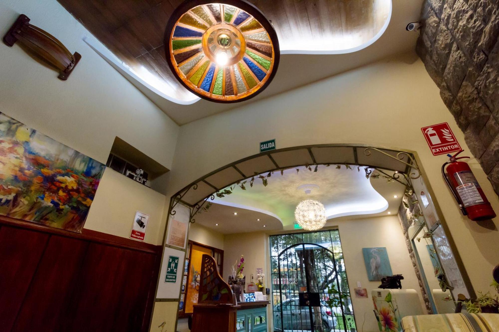 Hotel Artplaza